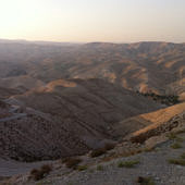 A Jerikóba vezető sivatagi út